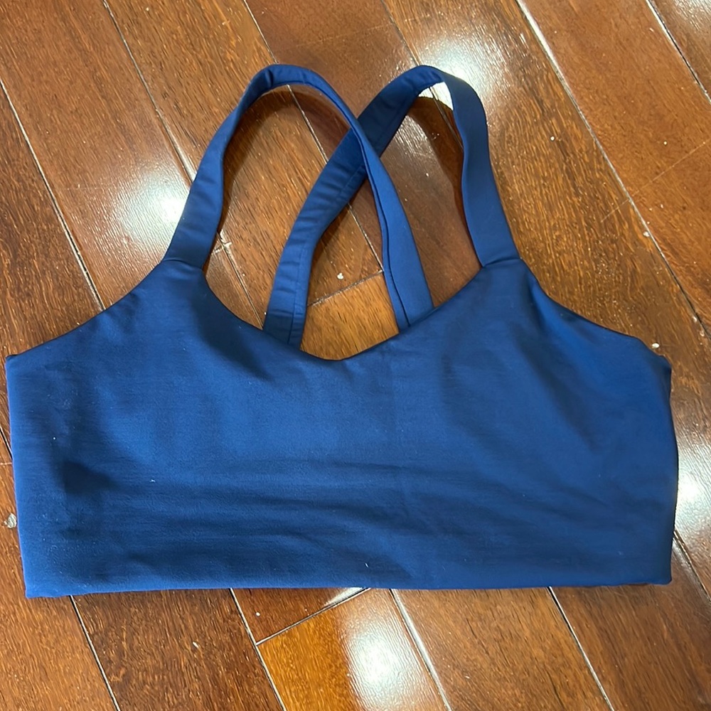 DYI medium sports bra in navy